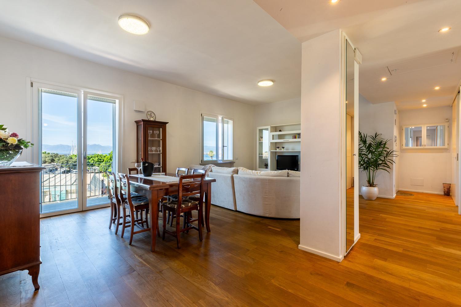 Sunichele Luxury Apartment Кальярі Екстер'єр фото